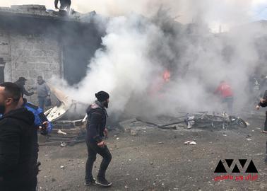 بالصور : آثار الدمار الذي خلفه انفجار سيارة مفخخة في مدينة اعزاز السورية