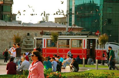 استانبول؛ تهران شاه 30 سال بعد     