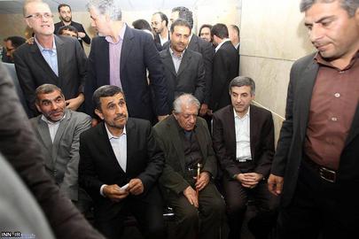 از فیلتر شدن سایت‌های حامی مشایی تا حضور فرمایشی عزت‌الله انتظامی در وزارت کشور