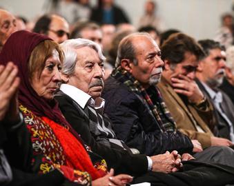 اولین دیدار رسمی روحانی و هنرمندان در تالار وحدت