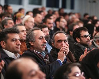 اولین دیدار رسمی روحانی و هنرمندان در تالار وحدت