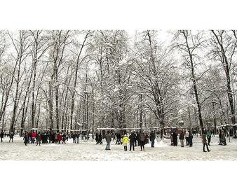 جشنواره مجسمه های برفی در رشت