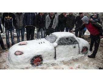 جشنواره مجسمه های برفی در رشت