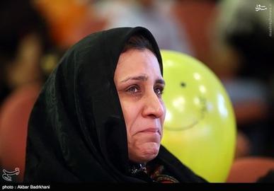 کاروان شادی دربیمارستان مفید/بچه‌ها خندیدند