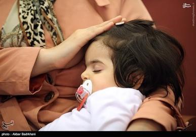 کاروان شادی دربیمارستان مفید/بچه‌ها خندیدند