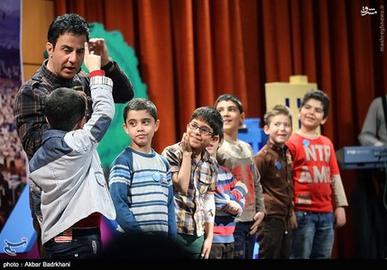 کاروان شادی دربیمارستان مفید/بچه‌ها خندیدند